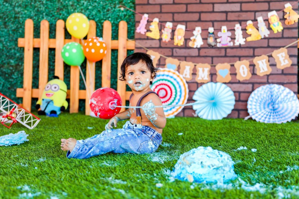 One year baby Cake Smash Photography at Lilliput land By Digiart Photography